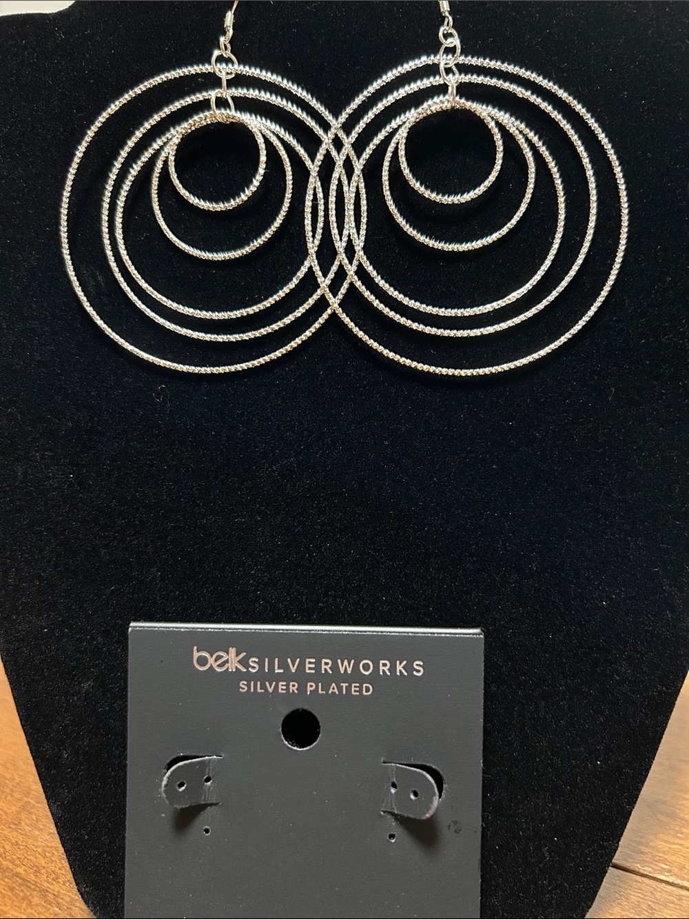 NWT Belk Silverworks Silver Plated Textured Multi Circle Drop Hoop Earrings.